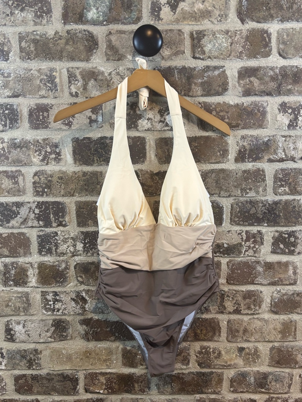 Cupshe Colorblock Halter One-Piece Swimsuit in Cream, Tan, and Brown Size L